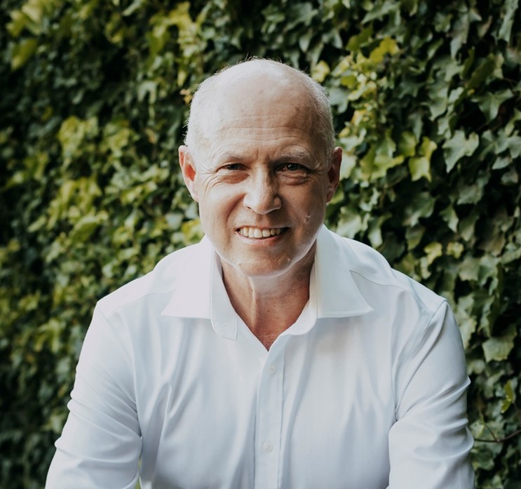 Professor Lutz Beckert